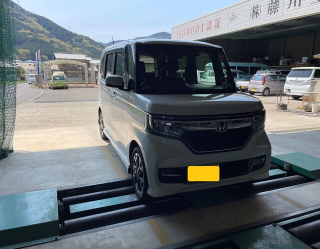 軽乗市場（かるのりいちば）車検センター　三好店　ホンダ　Ｎ－ＢＯＸカスタム　車検