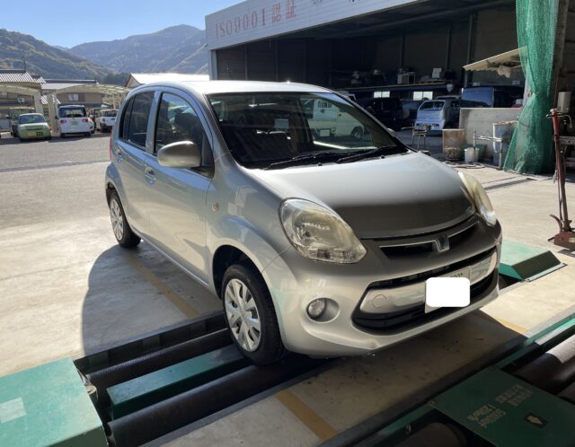 11/22　軽乗市場（かるのりいちば）車検センター　三好店　トヨタ　パッソ　車検　