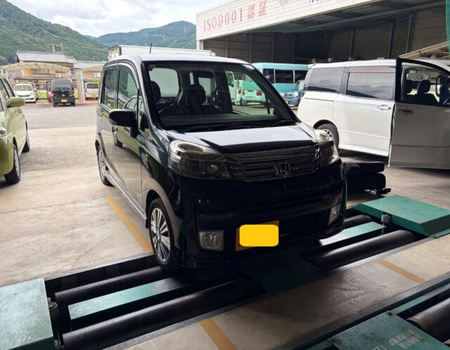 9/17　軽乗市場（かるのりいちば）車検センター　三好店　ホンダ　ライフ　車検